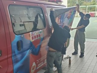 貨車車身裝裱廣告