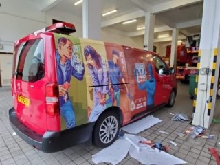 貨車車身裝裱廣告